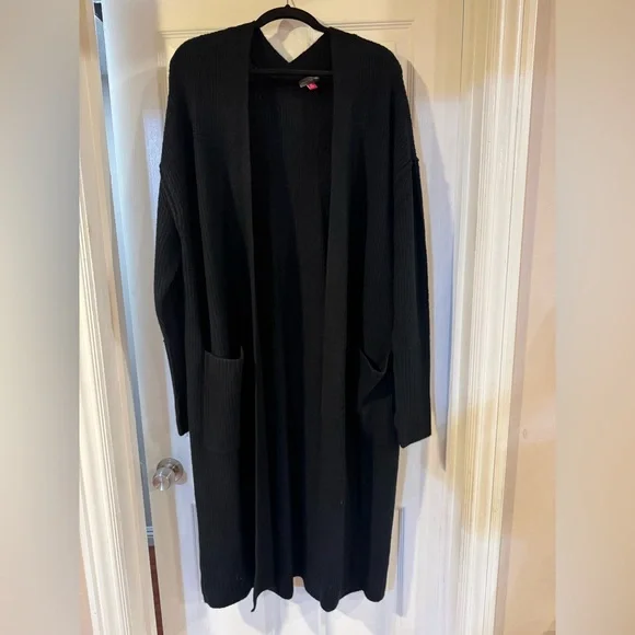 Vince Camuto Black Open-Front Cape - Picture 1 of 4